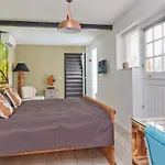Wellness Pergamo Bed & Breakfast Voorhout